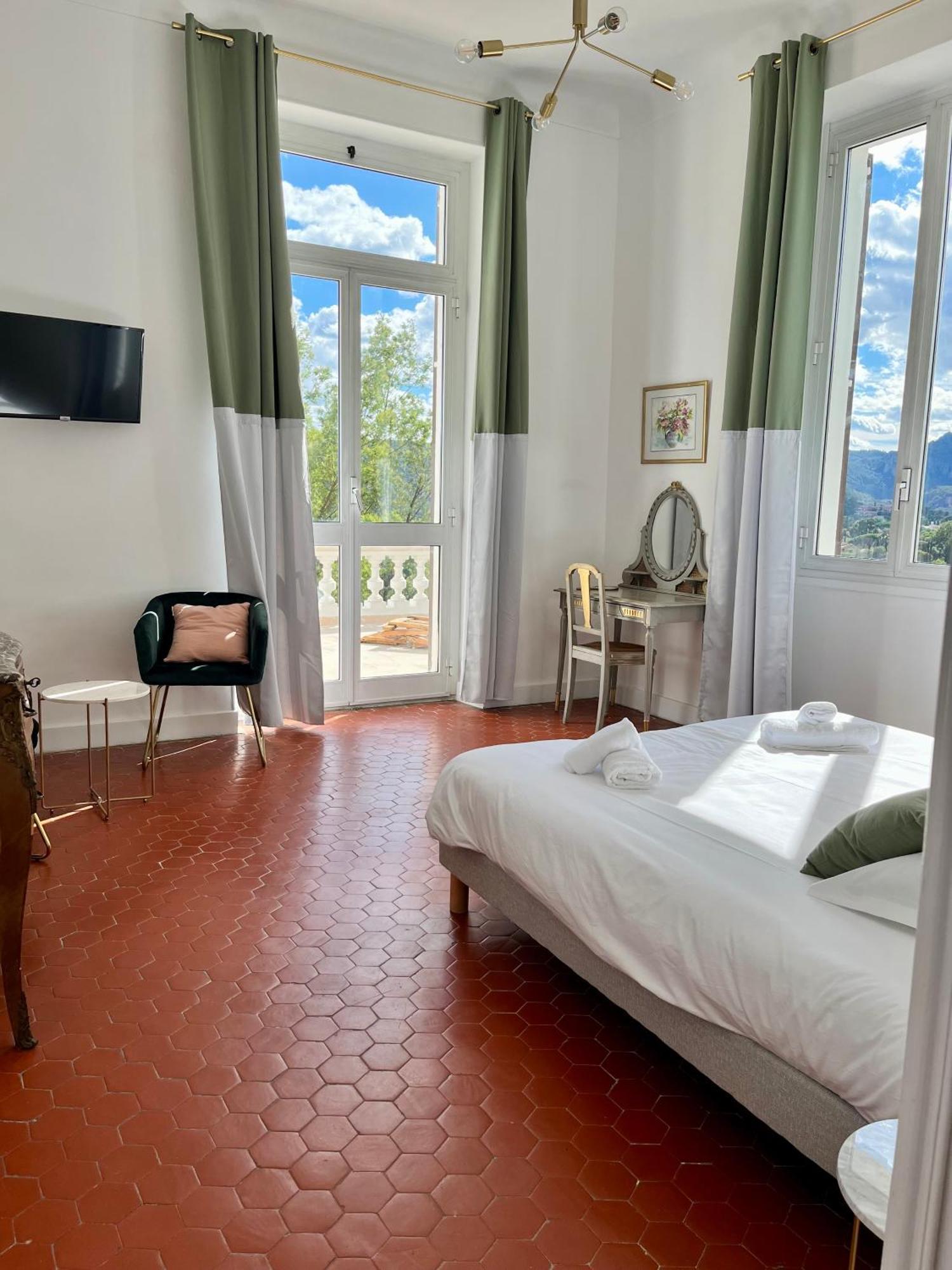 Villa Les Roches มองเดอลิเยอลานาปูล ภายนอก รูปภาพ