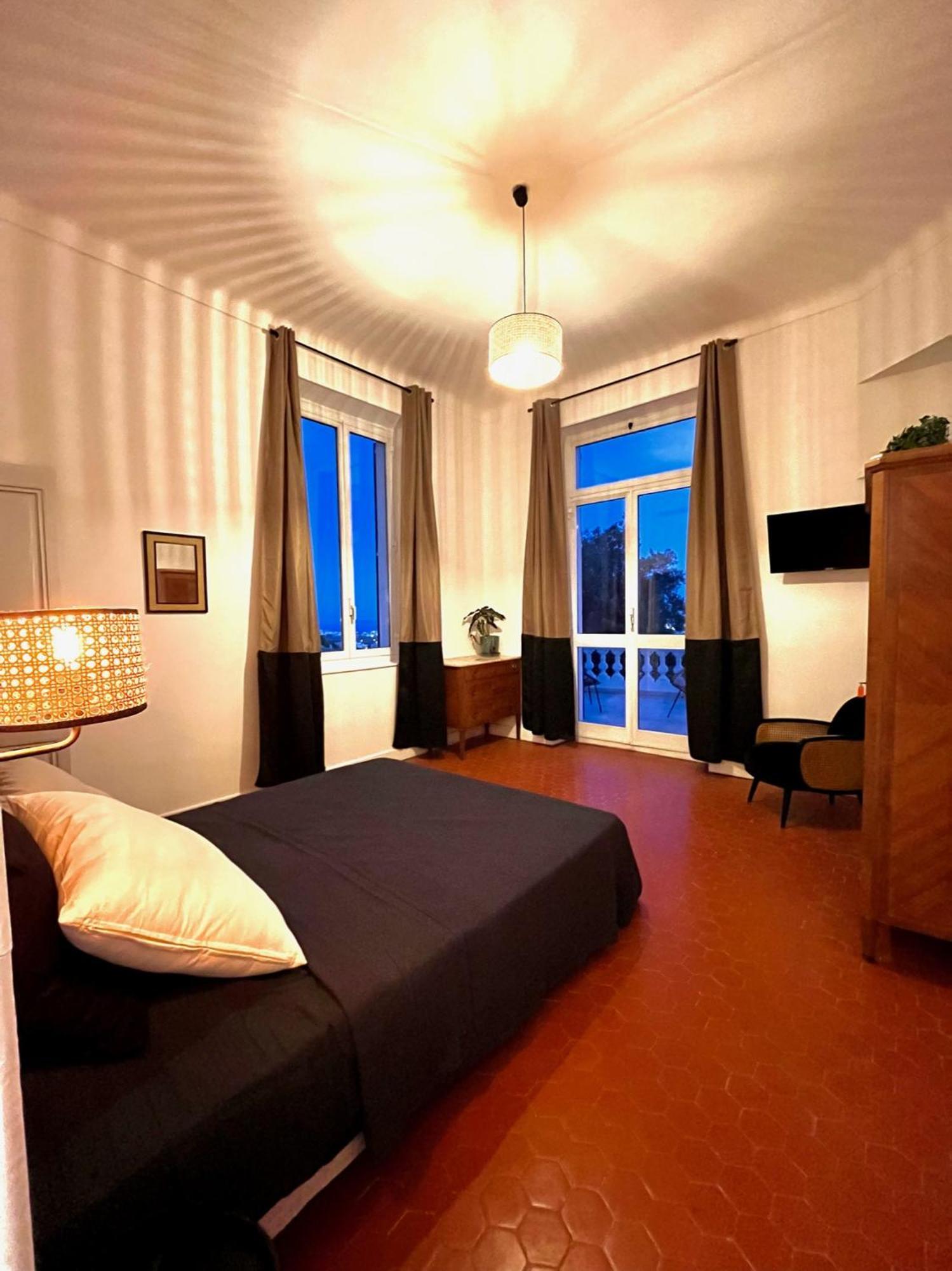 Villa Les Roches มองเดอลิเยอลานาปูล ภายนอก รูปภาพ